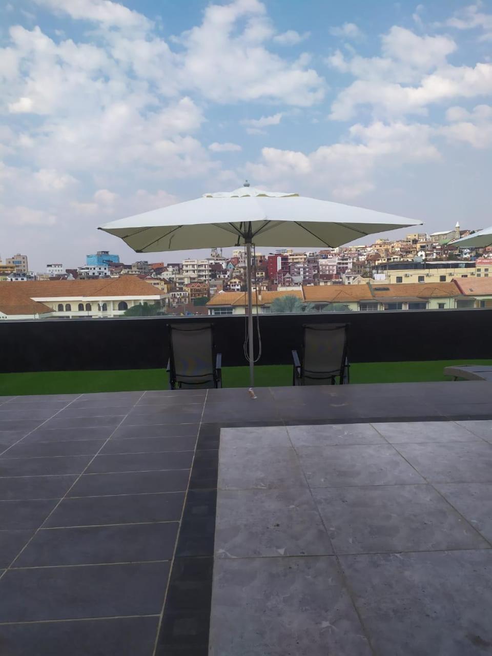 Hotel De L'Avenue - Tana City Centre Antananarivo Exterior foto