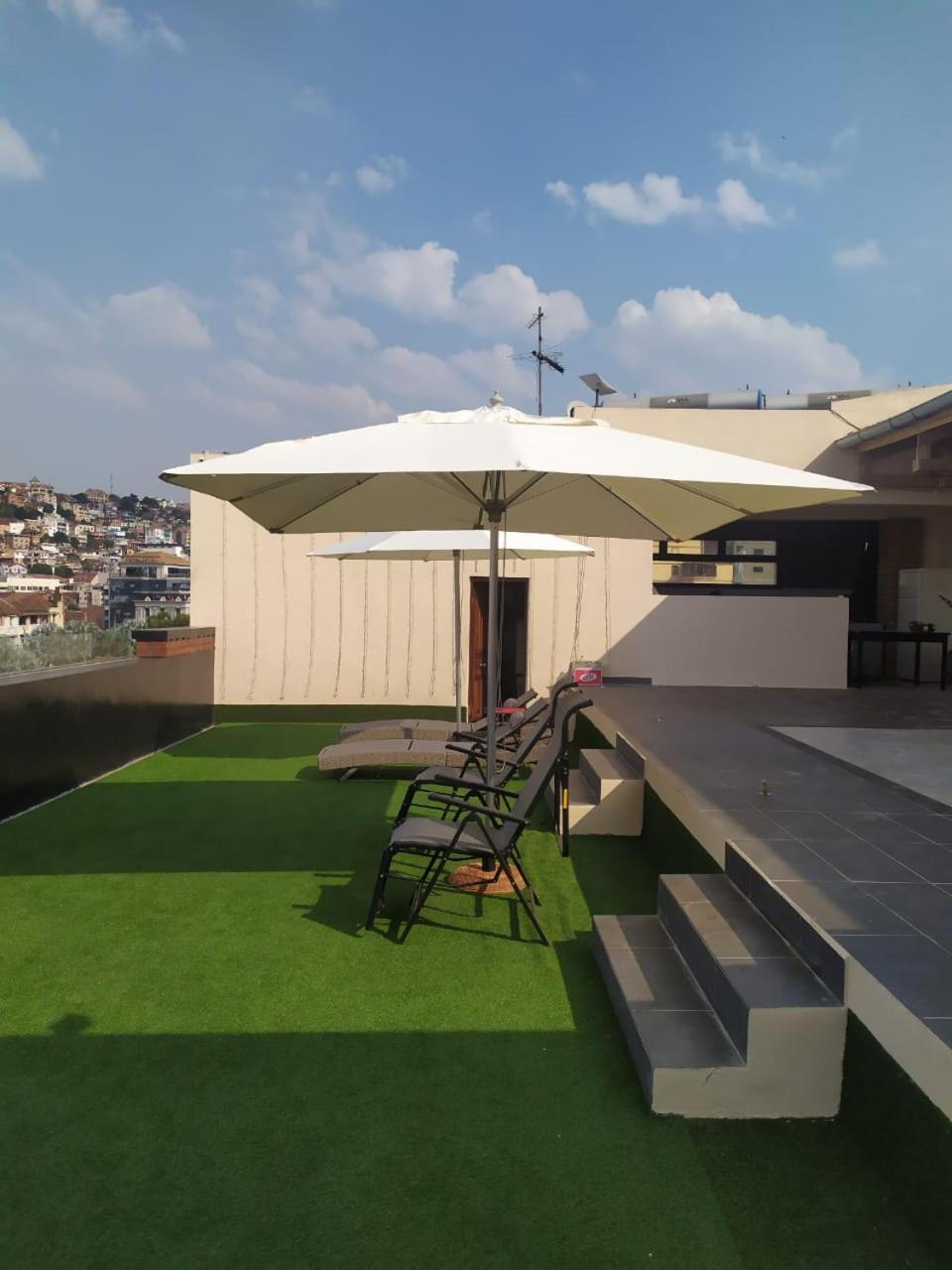 Hotel De L'Avenue - Tana City Centre Antananarivo Exterior foto